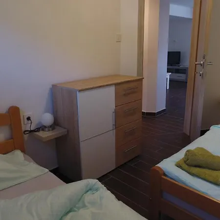 Ribnikar Zirovnica