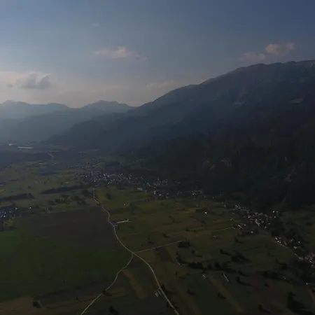 Ribnikar 公寓